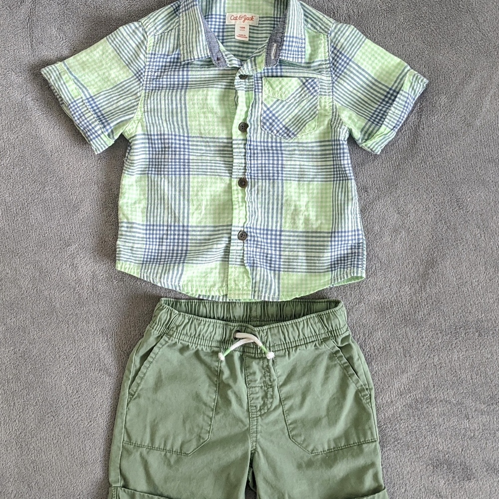 Cat and Jack boys shorts set.